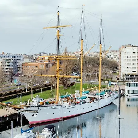 Holiday home Belle Epoque Violette Near And Sea Ostend